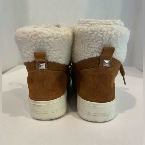 Woman’s Marc Fisher MFDAIRE Brown with faux fur sneaker boots Size 7M - Picture 4 of 7